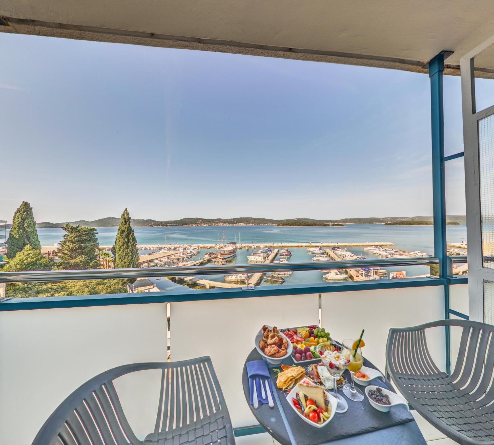 Ilirija Resort Hotel Kornati Biograd Na Moru Exterior foto
